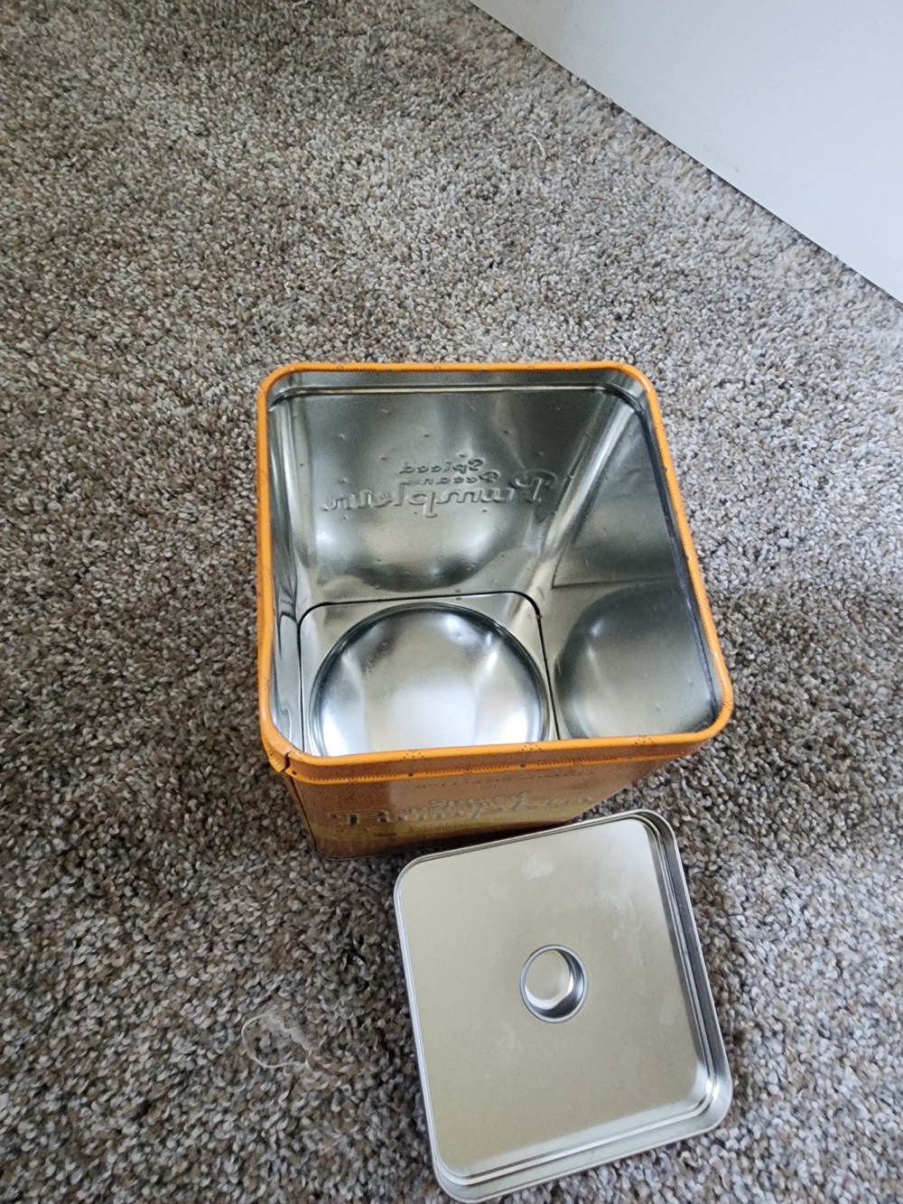 Williams-Sonoma Orange & Brown Spiced Pecan Pumpkin Tin - Picture 3 of 3